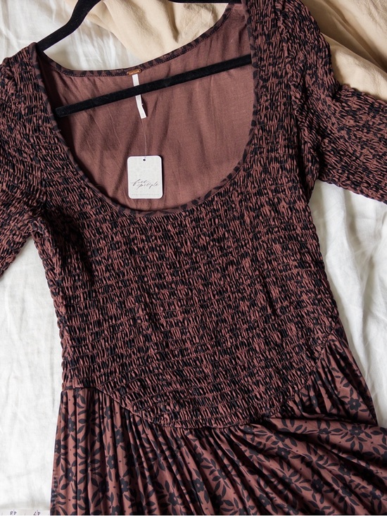 Free People Dresses & Skirts - Smocked Scoop-Neck Floral Dress - Free People